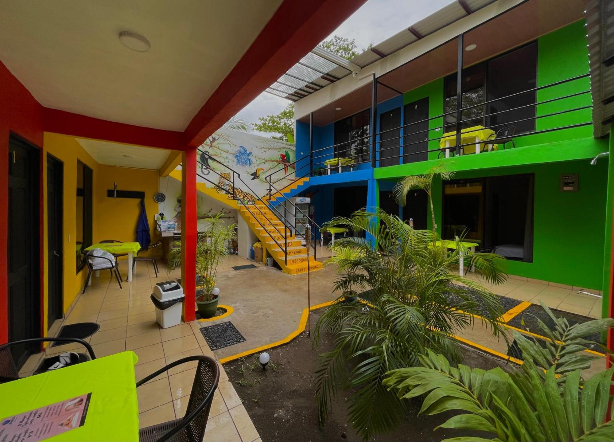 טורטוגוארו Carey Lodging מראה חיצוני תמונה