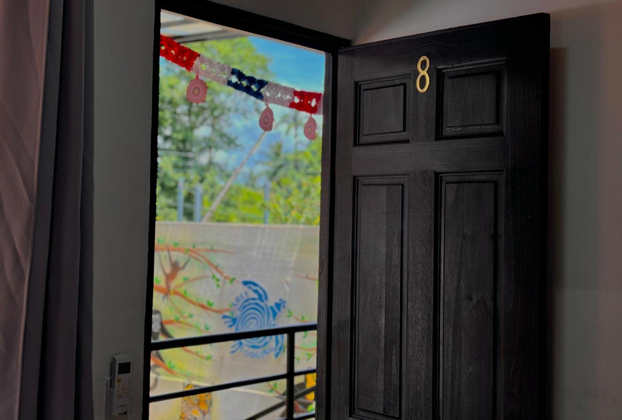טורטוגוארו Carey Lodging מראה חיצוני תמונה